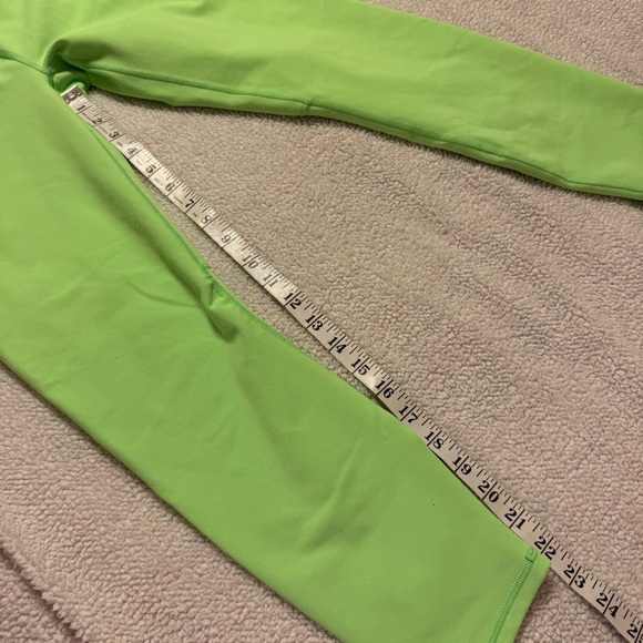 Fabletics Active Set Neon Green Boost High-Waisted 7/8 Legging Sports Bra - Picture 11 of 16